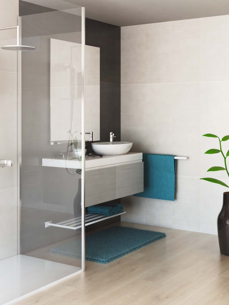 LIGHT BATHROOM
